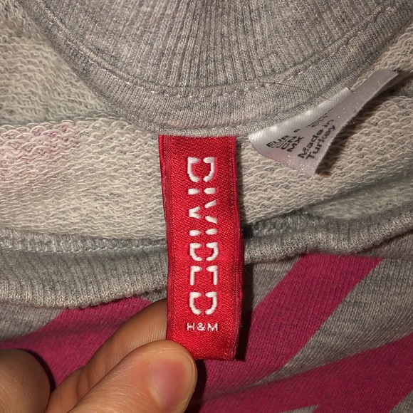 H&M divided “Call me-Blondie” Sweatshirt size S - Picture 4 of 5
